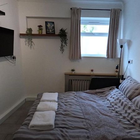 Studio Apartment In Saint Kew מראה חיצוני תמונה