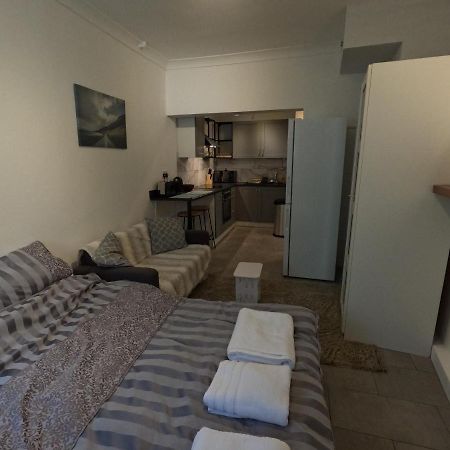 Studio Apartment In Saint Kew מראה חיצוני תמונה