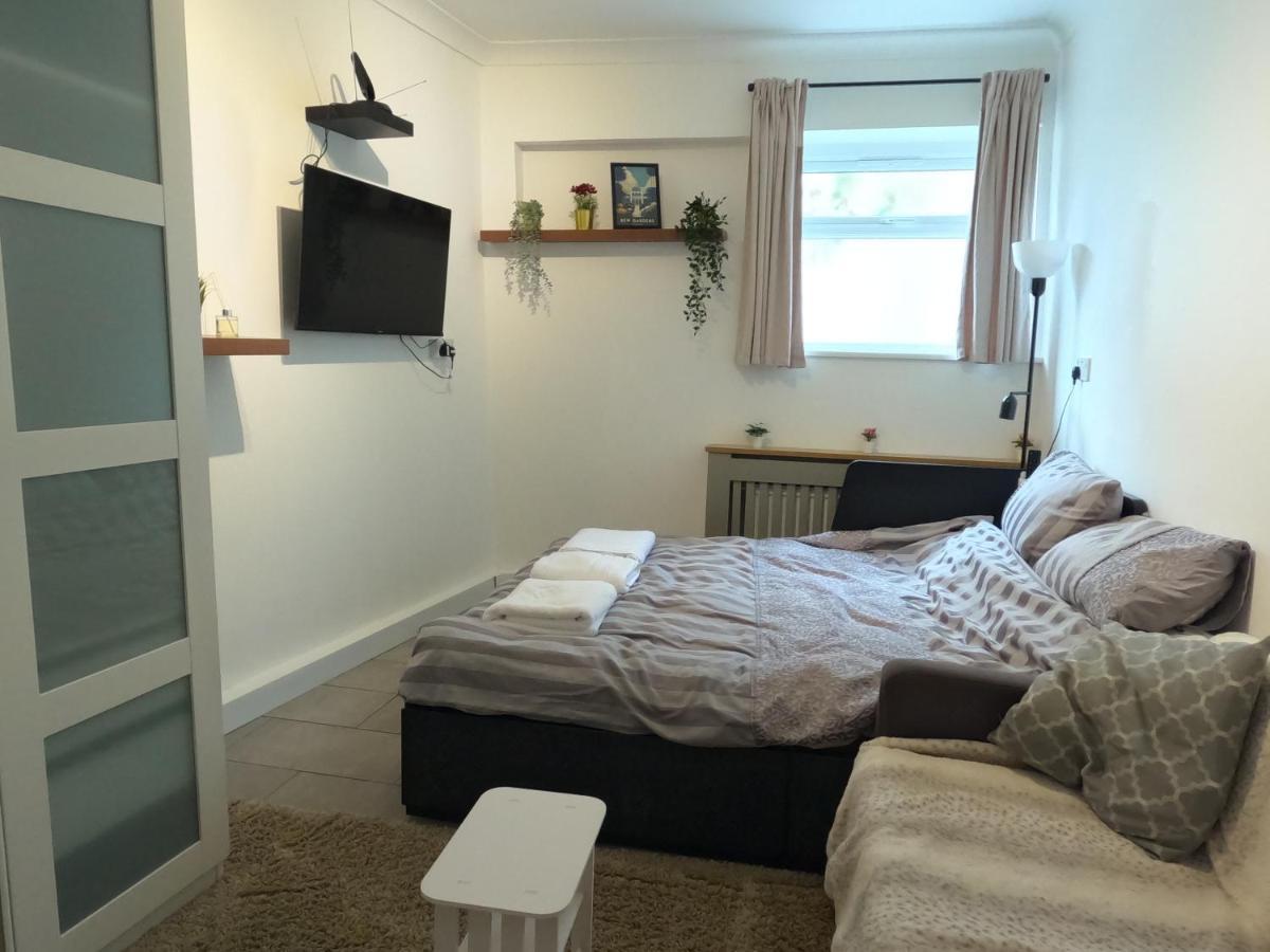 Studio Apartment In Saint Kew מראה חיצוני תמונה